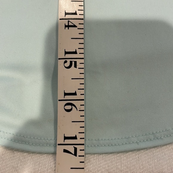Nike Sports Top Woman XS NWOT - Picture 10 of 10